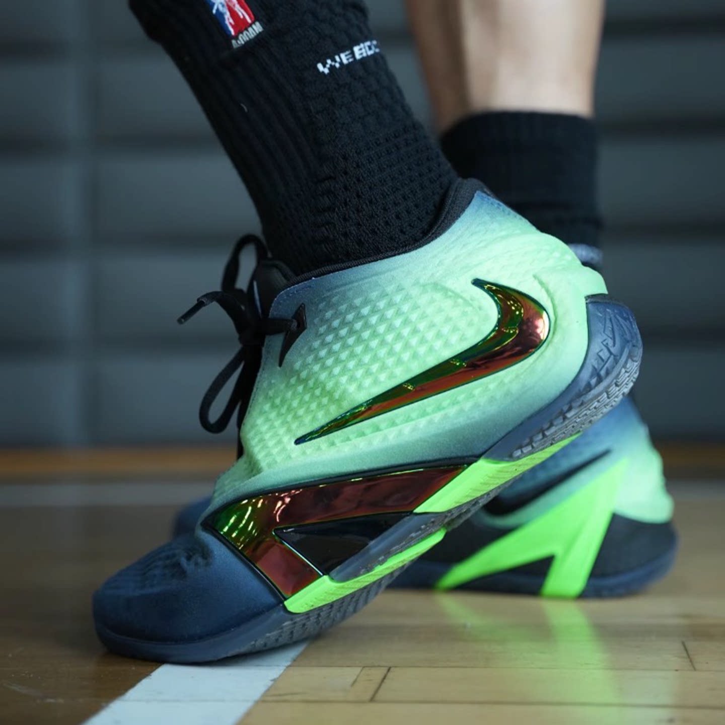 Nike耐克莫兰特Ja 4男款舒适防滑透气时尚百搭篮球鞋IM4136-405