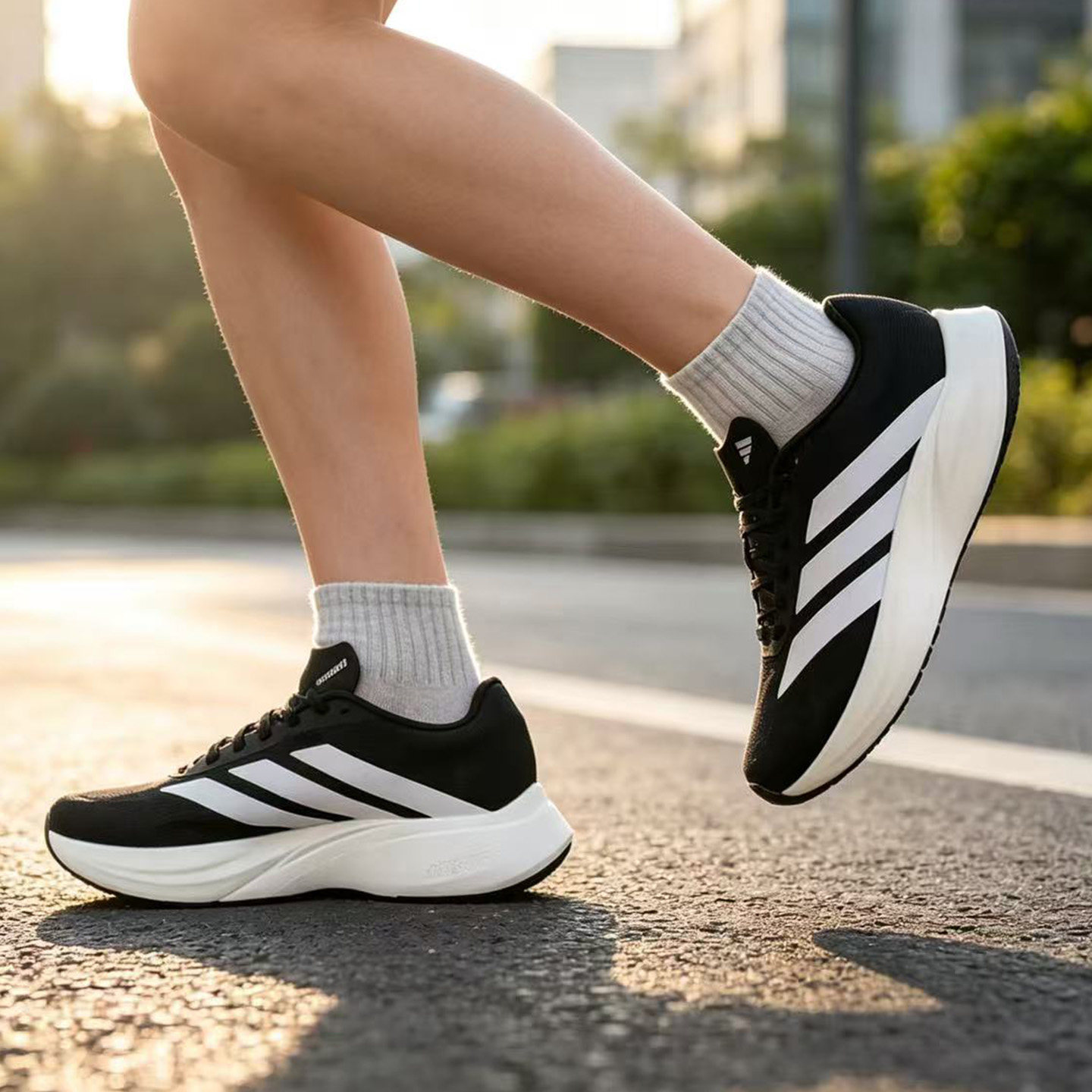 adidas阿迪达斯ZYRION男款秋季新款网面透气缓震跑步鞋KH7962