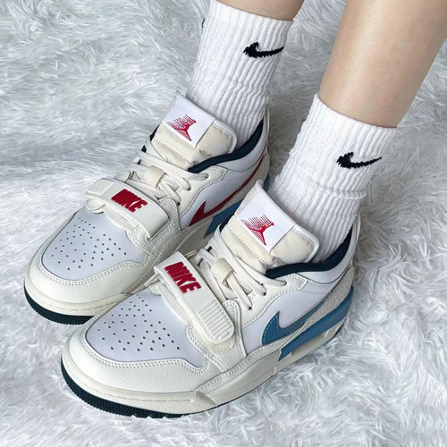 Nike耐克女子防滑低帮复古篮球鞋