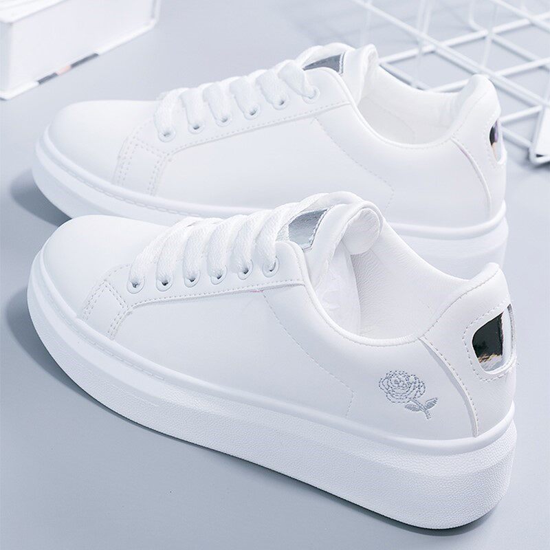 高端品牌平底单鞋女鞋单鞋2026春春新款百搭运动春天白鞋春春板鞋