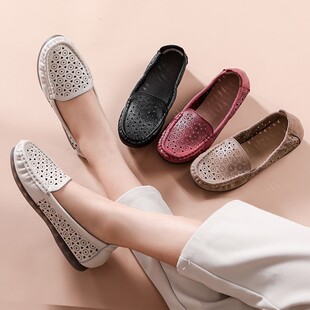 夏季大码凉鞋女平底洞洞款妈妈鞋软底防滑中老年轻便舒适皮鞋4j