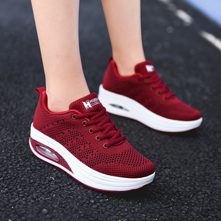 红色运动鞋女款舞蹈红鞋女式老北京布鞋软底波鞋夏天摇摇鞋曳步舞