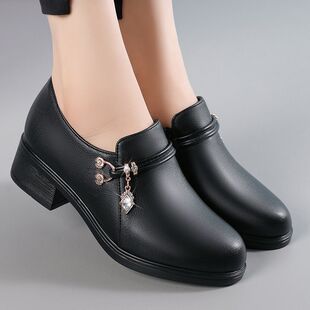 软皮皮鞋春夏女鞋休闲单鞋日常百搭款式软底舒适妈妈鞋子中老年鞋