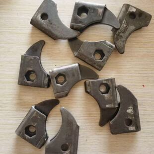 打浆机旋耕机配件盾田刀片专用刀库老式尾巴刀座