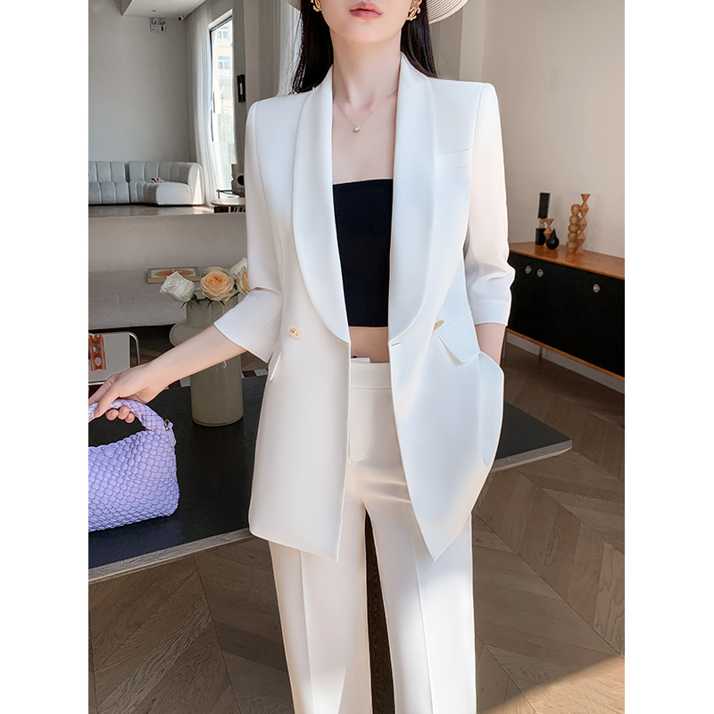 白色休闲西装套装女夏季薄款高级感阔腿裤职业气质时尚西服两件套