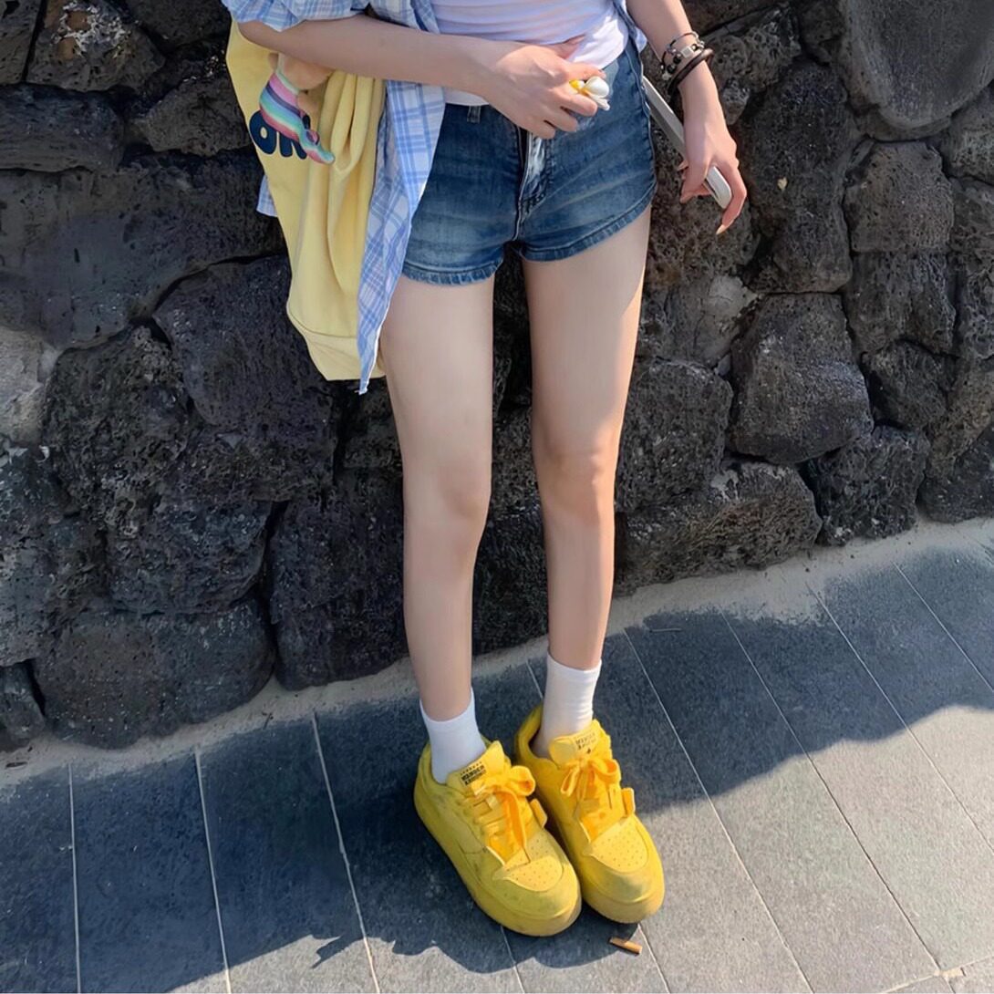 黄色多巴胺美式板鞋女学院风可爱休闲板鞋