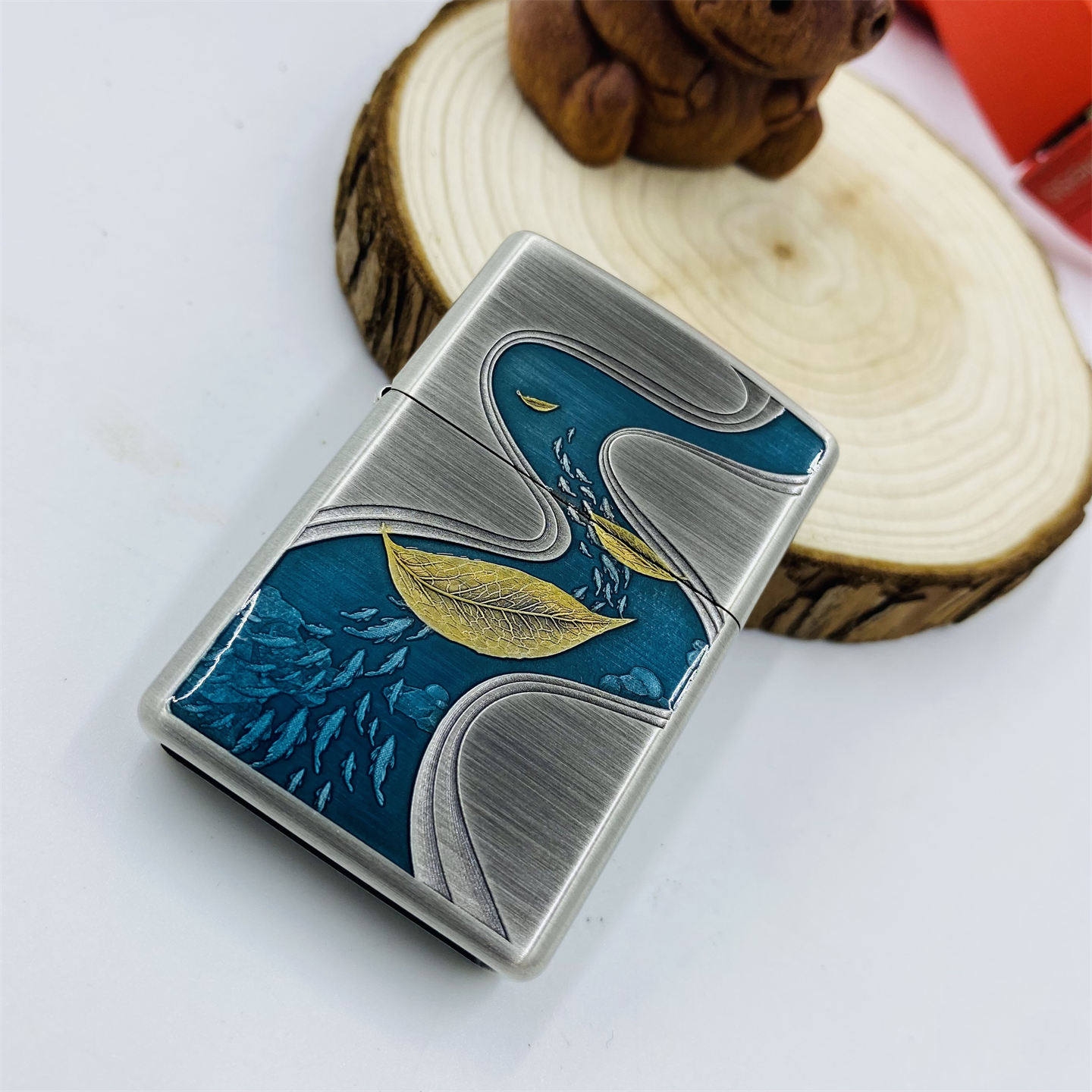 ZIPPO重甲机珐琅一叶轻舟送礼