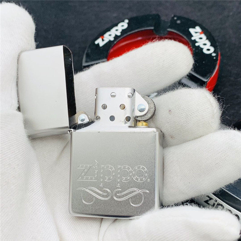 左左ZIPPO美国原装进口煤油防风打火机磨砂经典标志24335男士礼物