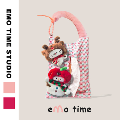 emo 新年小鹿猫猫车载棋盘格纸抽盒可爱毛绒抽纸盒车内装饰通用