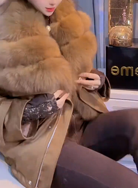 休闲气质上衣女羽绒服外套秋冬新款高级感轻奢加厚保暖外套皮草女