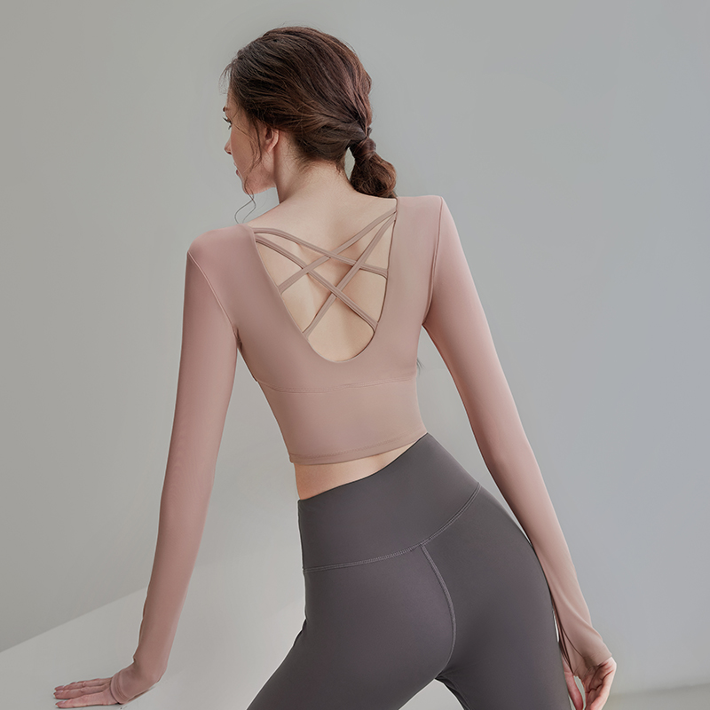 瑜伽服女2025新款带胸垫普拉提训练服晨跑步运动套装健身上衣长袖