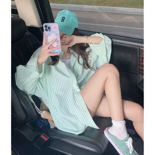 韩国条纹绿色衬衫女夏季薄款宽松韩版设计感小众衬衣长袖外套上衣
