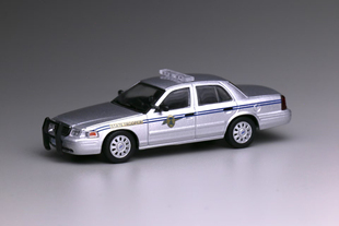 1:64 596 福特维多利亚皇冠 CV 芝加哥警局NYPD 银色静态汽车模型