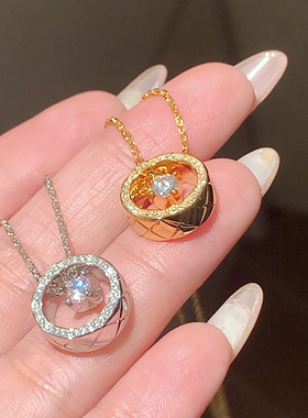 小香风新款圆形coco菱格纹水冰月项链通体925纯银女精致锁骨链