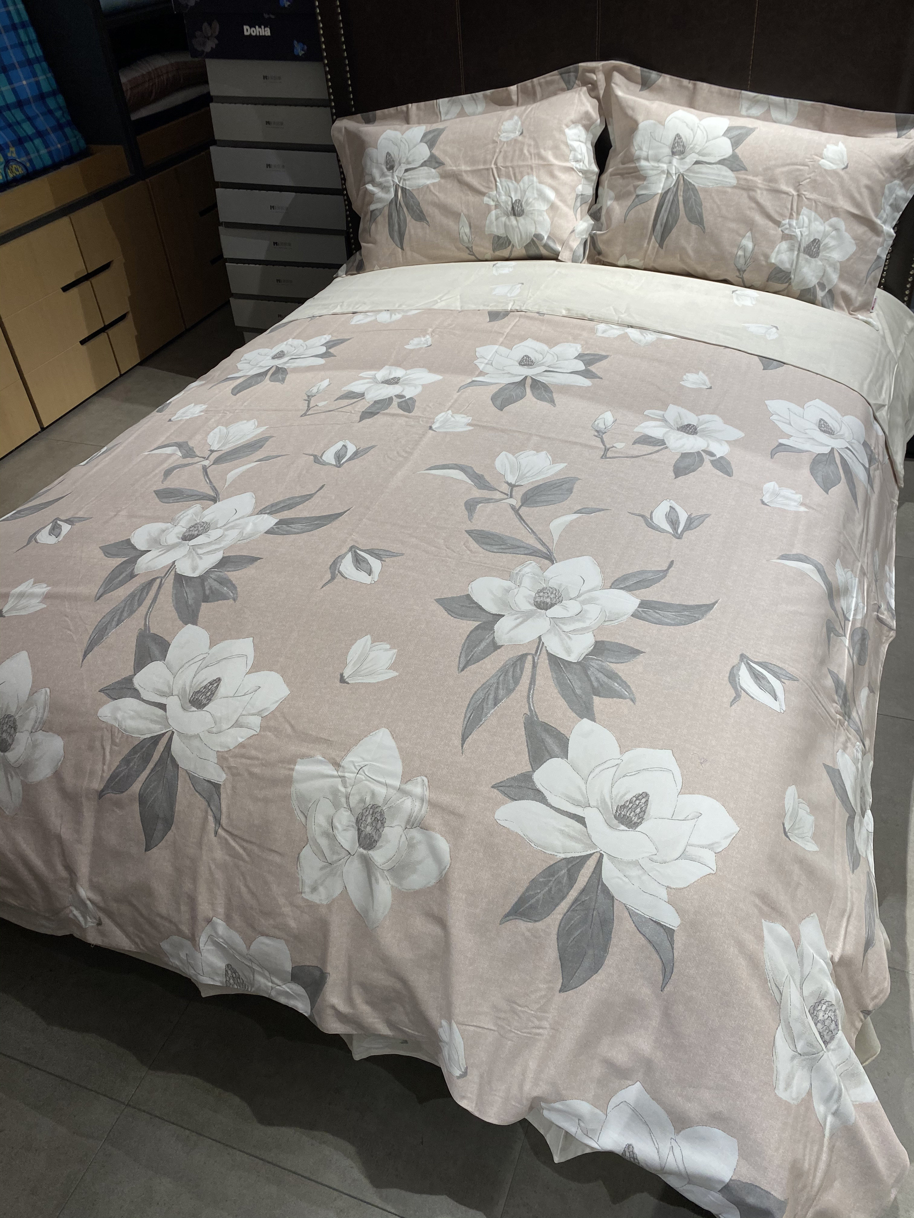 多喜爱美眠康高档纯棉磨毛系列床上用品四件套花夕霁月沉稳花卉