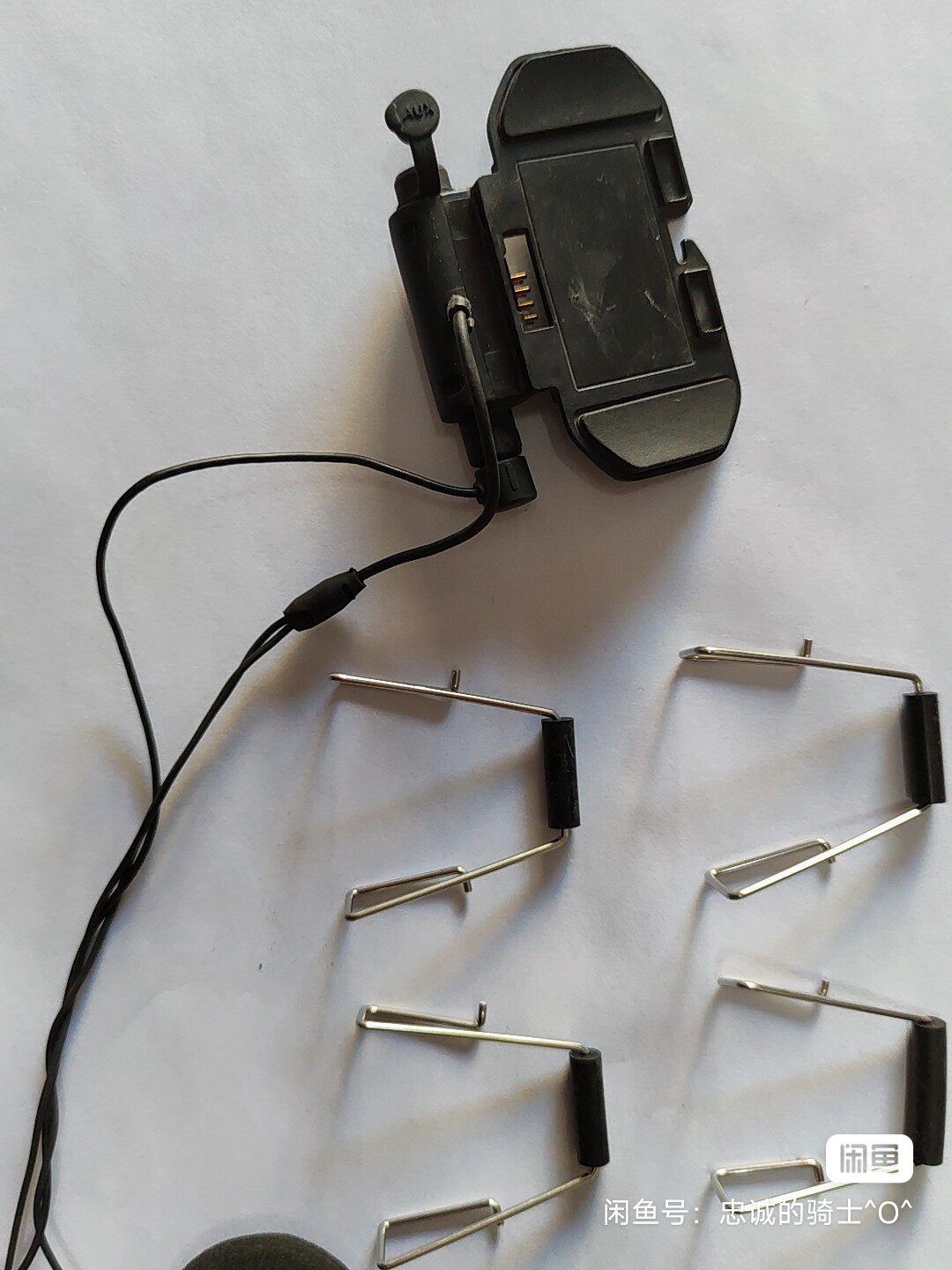 维迈通配件v8底座固定卡子蓝牙骑行耳机v8固定卡头盔耳机弹簧