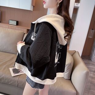 早春装薄款连帽卫衣女春秋季韩版百搭宽松大码短款小个子上衣外套