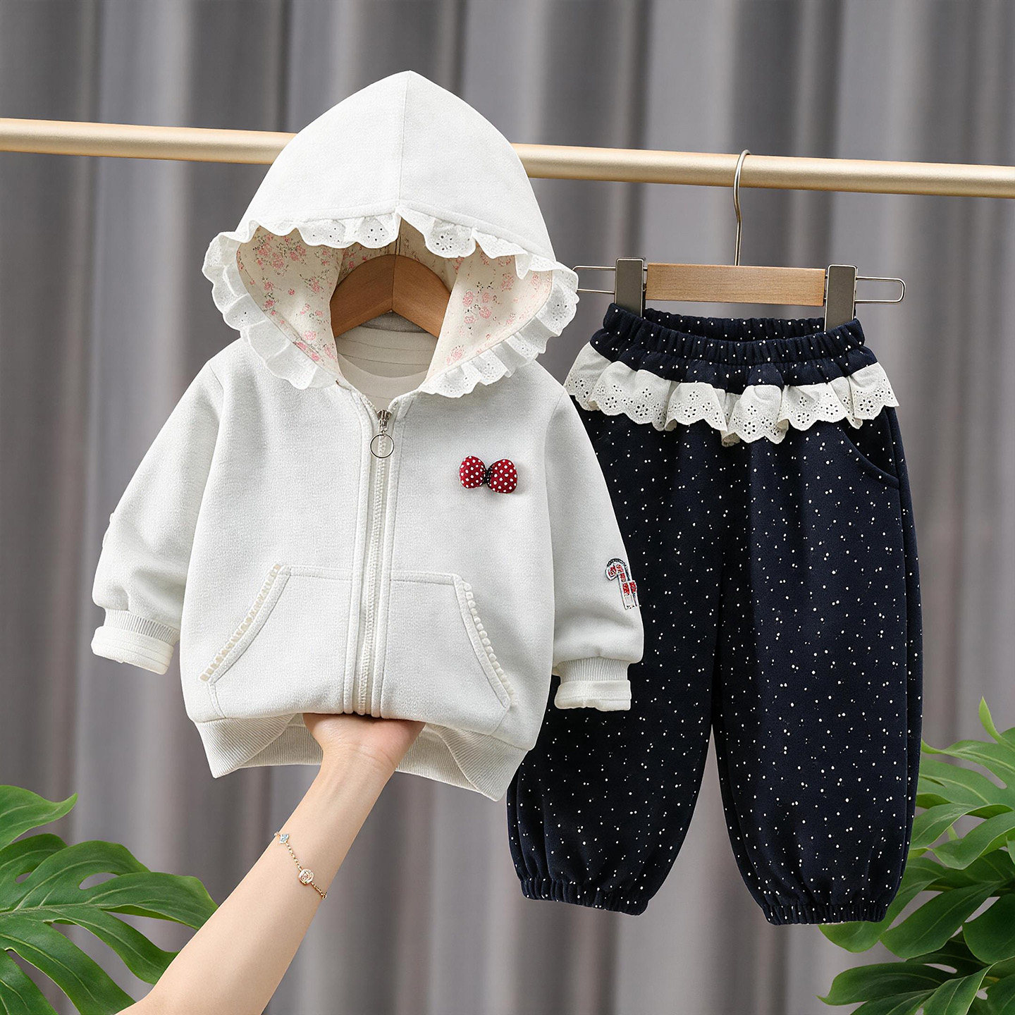 女童春秋韩版蕾丝连帽卫衣套装