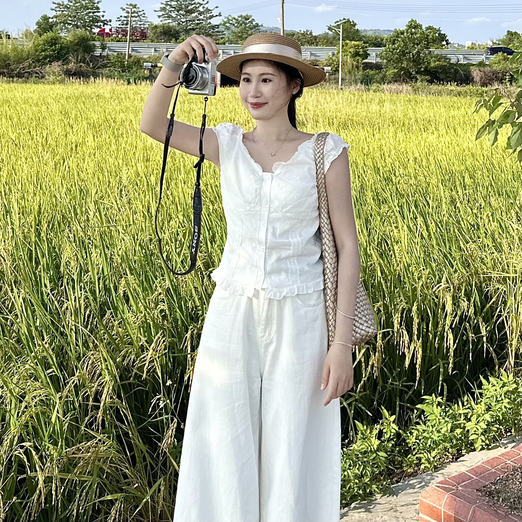 泡泡短袖缕空蕾丝花边背心衬衫夏