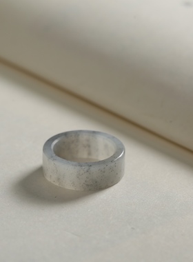 16号戒指 和田玉白玉青花方口厚指环 206