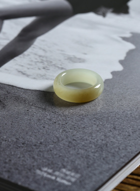 7号戒指 和田玉糖料糖玉泥鳅背小尺码圆弧素圈指环 尾戒 9174