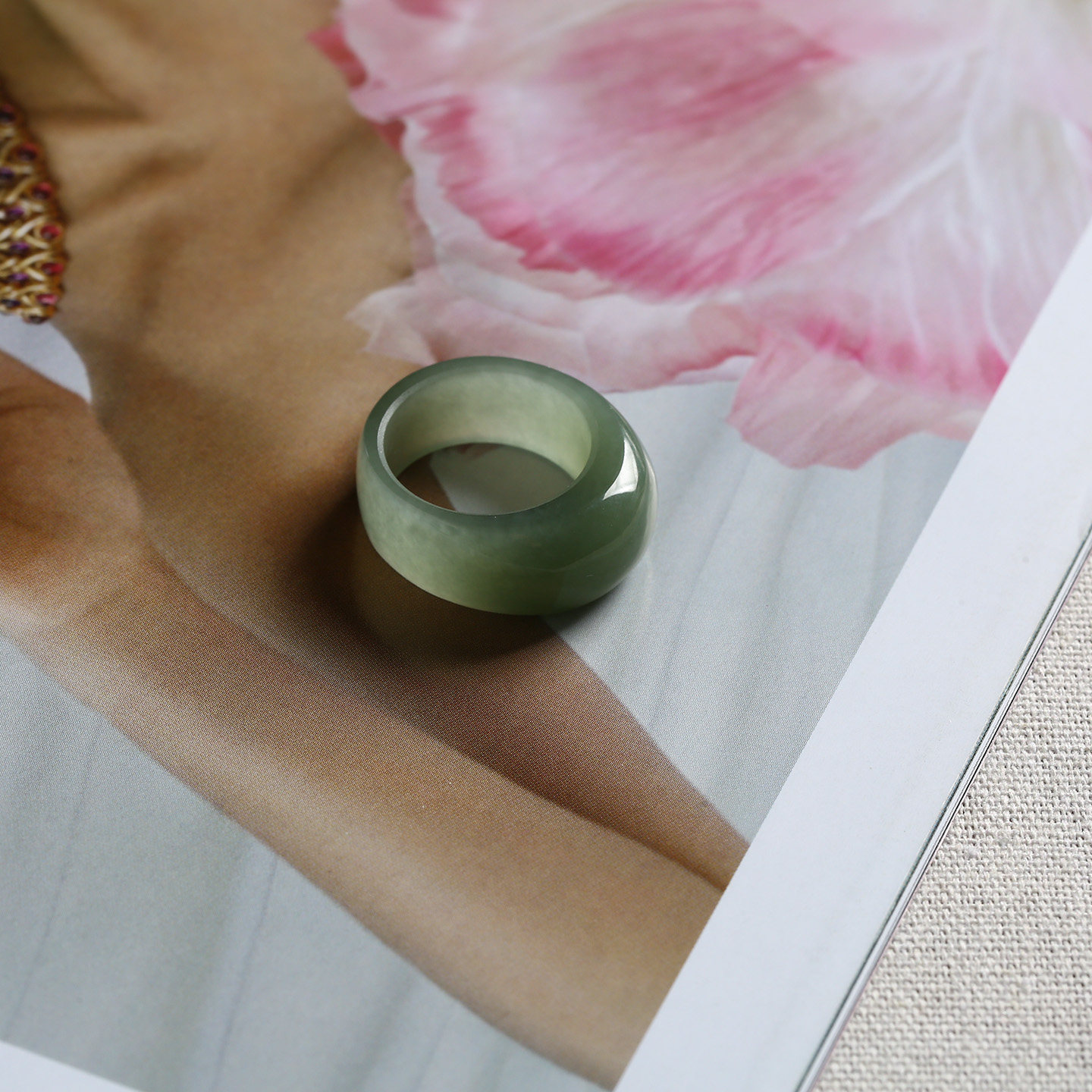 14号戒指 和田玉晴水青白厚装馒头款指环 2025,珠宝/钻石/翡翠,手饰,淘宝优惠券,粉丝福利购,淘宝优惠卷