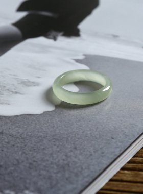 22号戒指 和田玉晴水青白大尺码圆弧素圈指环 9170