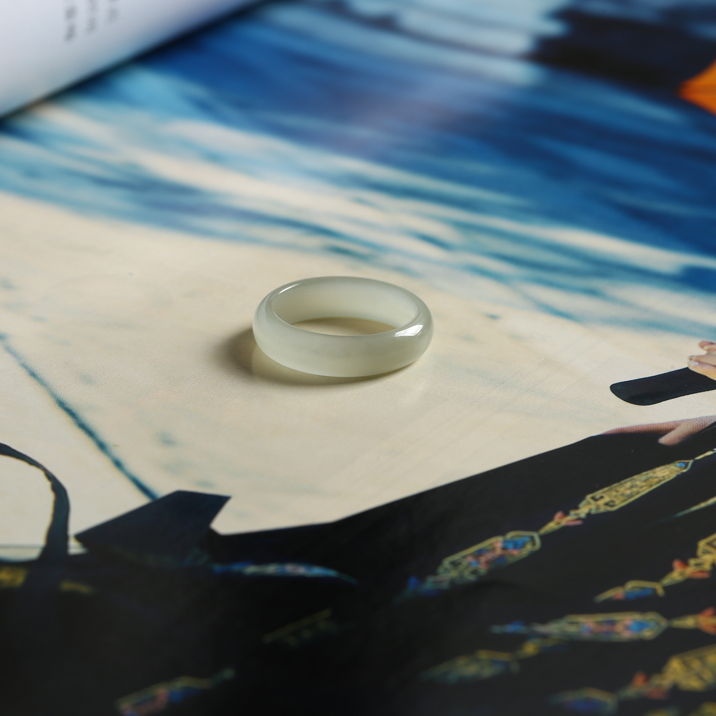 13号戒指 和田玉晴水青白薄款圆弧泥鳅背素圈指环 5194