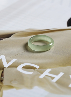 13号戒指 和田玉晴水青白圆弧素圈指环 8372