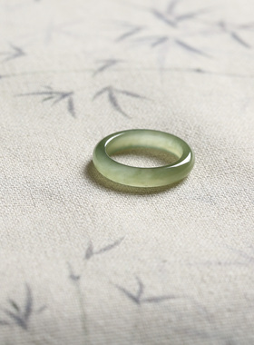 13号戒指 和田玉晴水青白圆弧素圈指环 3200