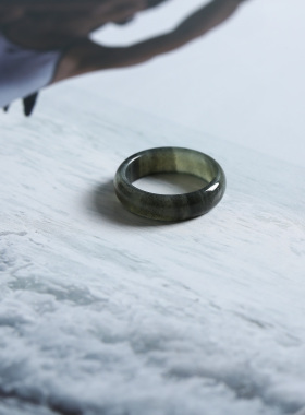 13号戒指 新疆和田玉青花泥鳅背圆弧素圈指环 9121