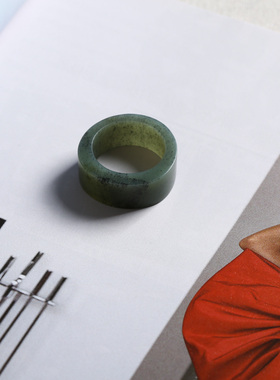 23号戒指 和田玉青花扇形直切款方口指环 1610