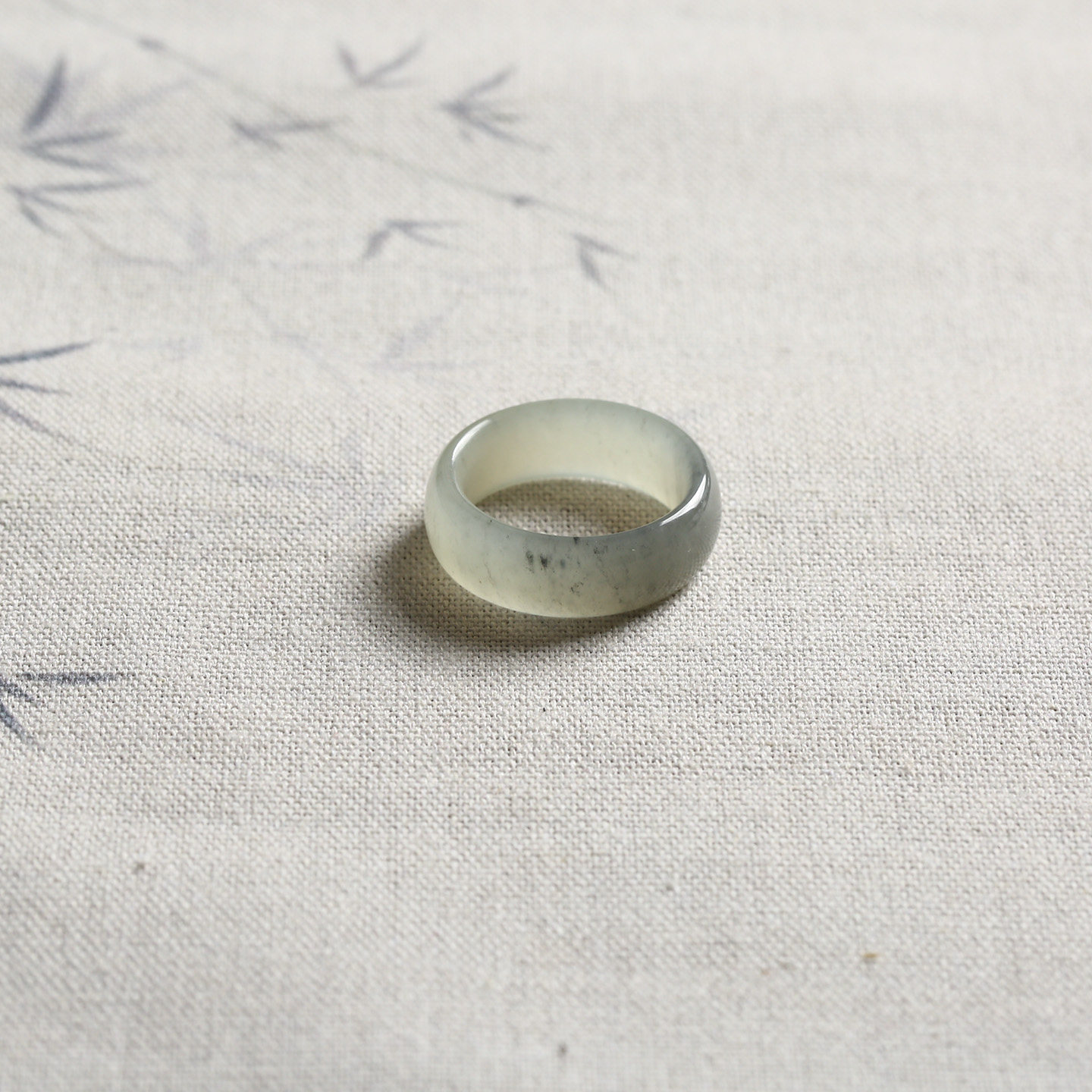 24号戒指 新疆和田玉青花籽料 籽玉大尺码圆弧素圈指环 5744,珠宝/钻石/翡翠,手饰,淘宝优惠券,粉丝福利购,淘宝优惠卷