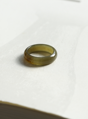 13号戒指 和田玉糖玉圆弧素圈指环 10066