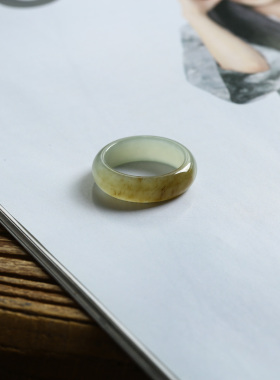 16号戒指 新疆和田玉糖料糖青玉泥鳅背圆弧素圈指环 9448