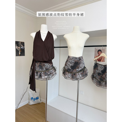 44AaSi 鬼马狂野 氛围感波点豹纹雪纺半身裙双层荷叶边显瘦半裙