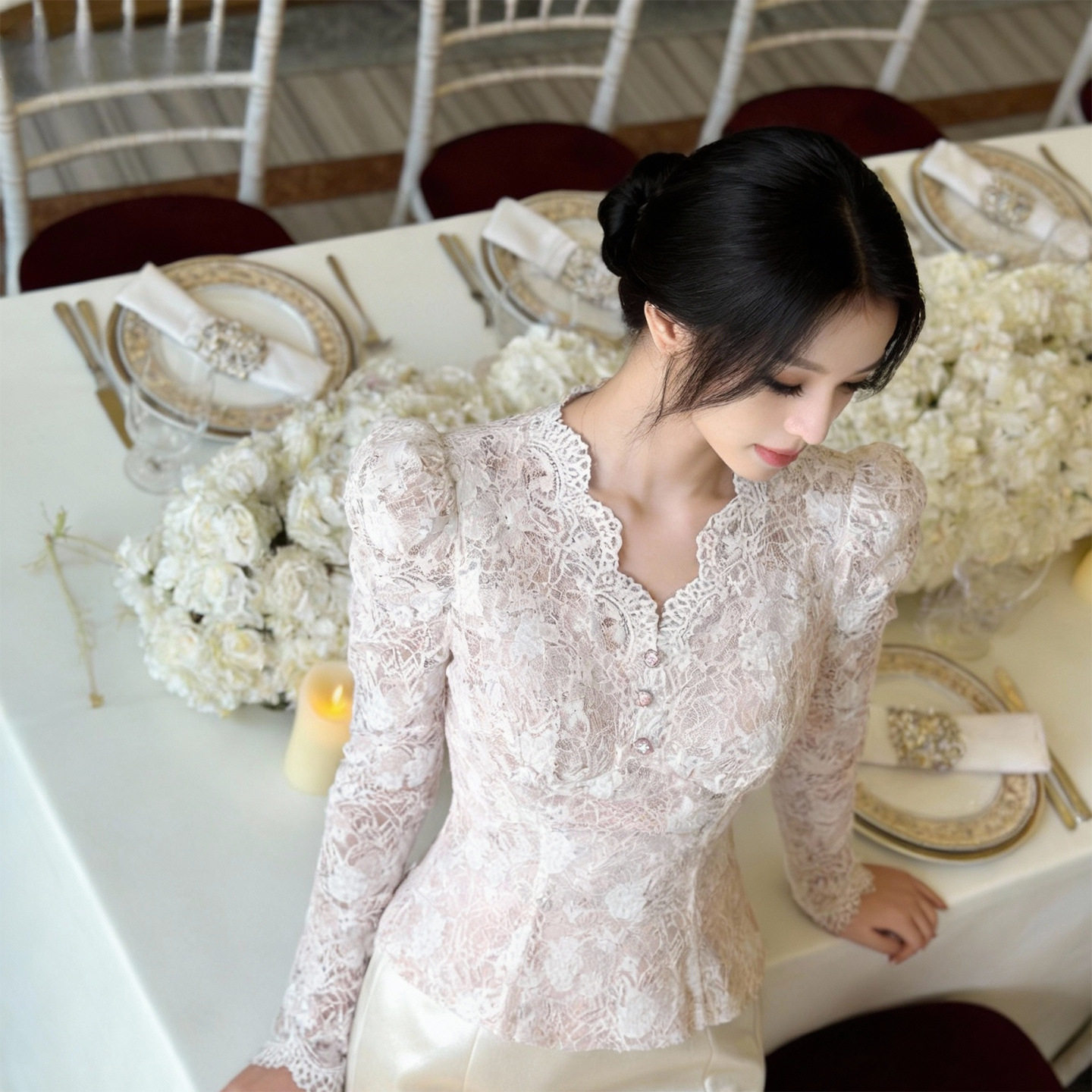 2026新款法式蕾丝V领修身显瘦女装上衣设计感春装精致时尚蕾丝衫