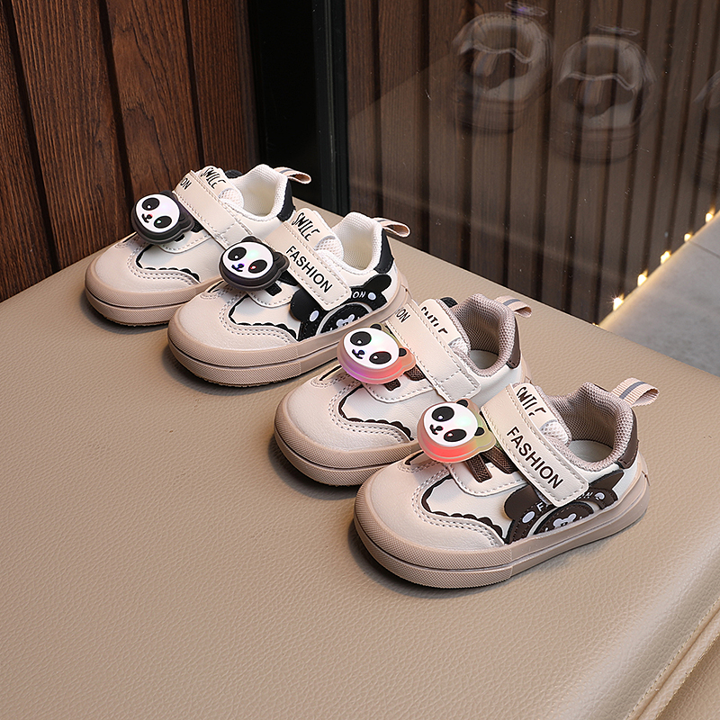 亮灯春秋男宝宝鞋子男童软底婴儿学步鞋0-1岁3防滑板鞋女小童运动