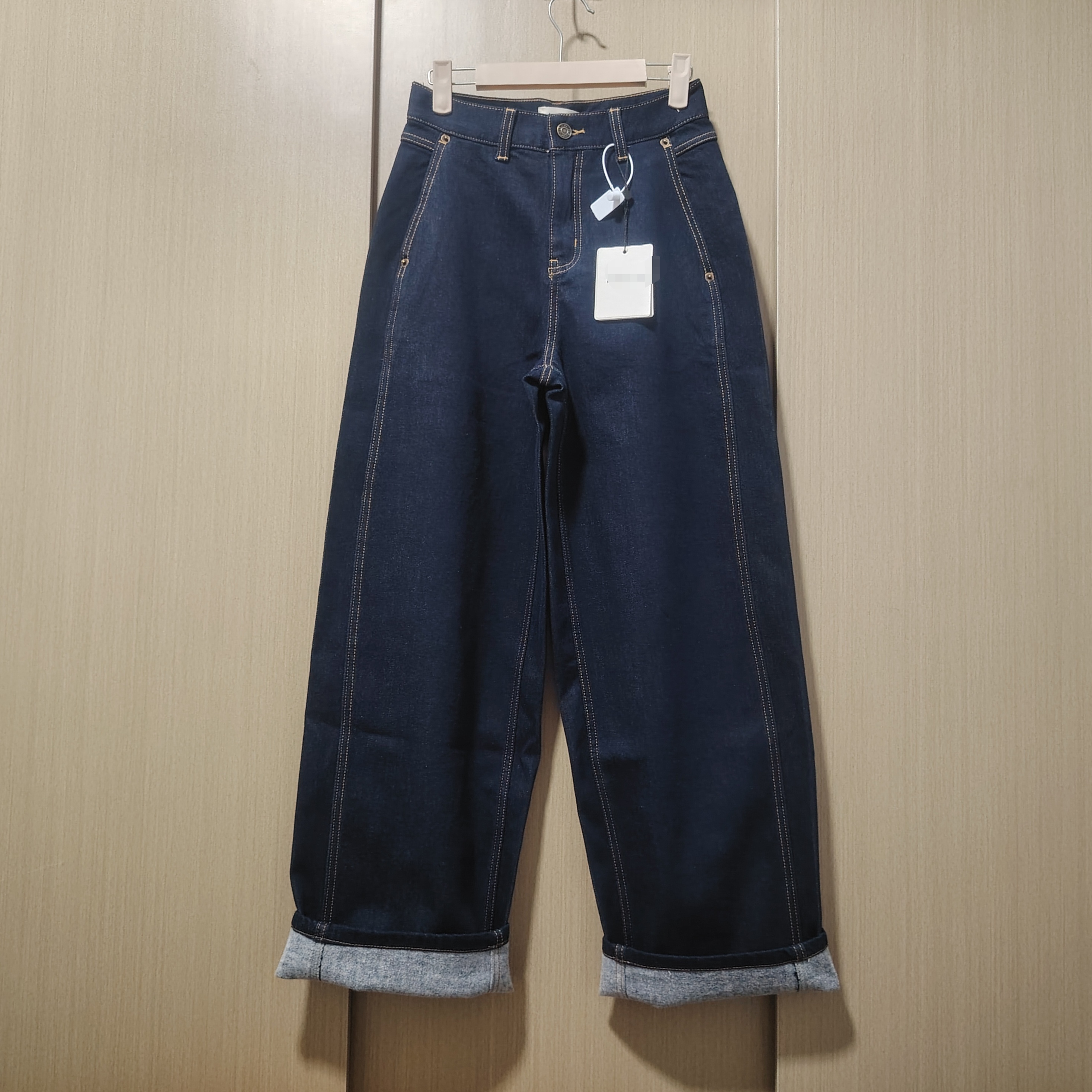 秋冬款磨毛薄绒面料立裁高腰弹力窄版阔腿裤