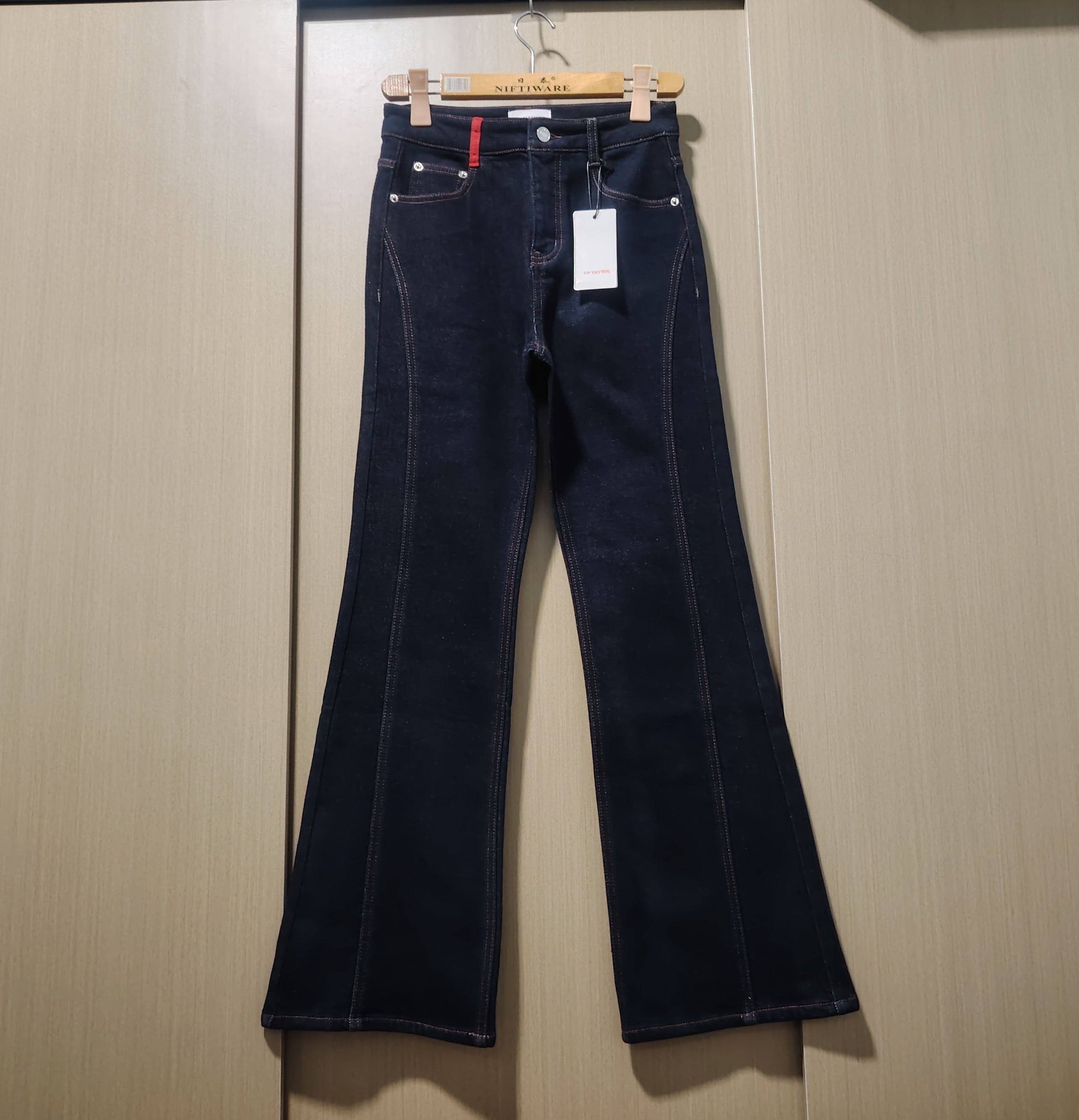 秋冬季新款磨毛面料女士高腰弹力修身显瘦微喇牛仔裤