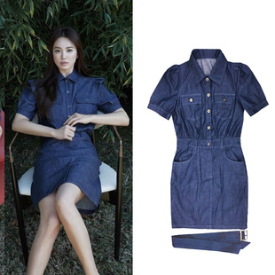 宋慧乔明星同款春夏新款深蓝牛仔单排扣翻领泡泡袖显瘦连衣裙女