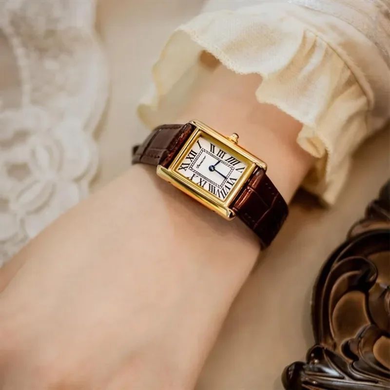 Rectangular Watch for Women Simple Retro Roman Leather Tempe