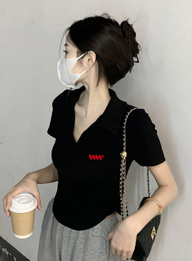 黑色polo衫纯棉短袖t恤女2026新款夏季小众设计感正肩V领短款上衣