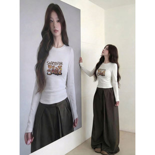 女装2026新款今年流行爆款早春穿搭超火欧货打底衫长袖t恤上衣服