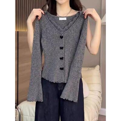 2026冬季时尚灰色V领木耳