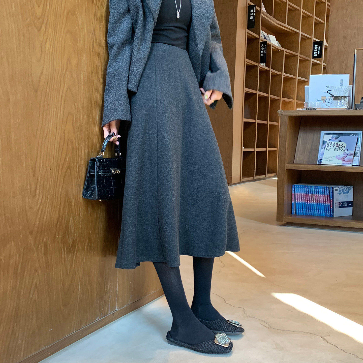 灰色超好看冬装毛呢半身裙女2026冬季新款高腰a字大摆醋酸羊毛裙