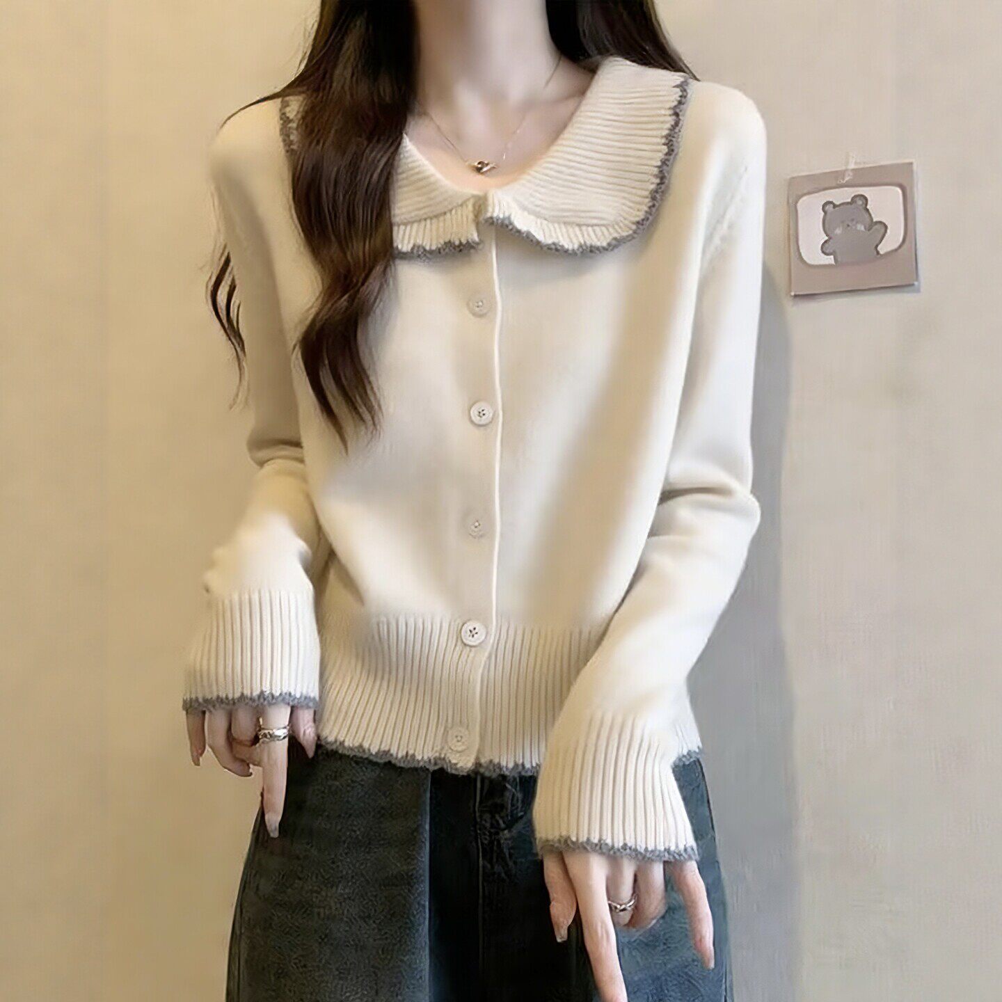 软糯仿浣熊绒白色娃娃领针织开衫女2026春秋厚设计感小众毛衣外套