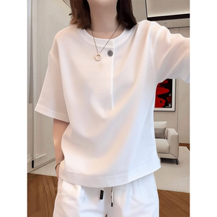 春夏季白色短袖t恤女装2026新款今年流行爆款纽扣小众设计感上衣
