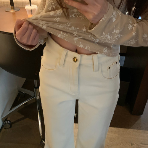 AS OFFICIAL-冬季新款纯色简约高腰提臀直腿微喇牛仔裤50238