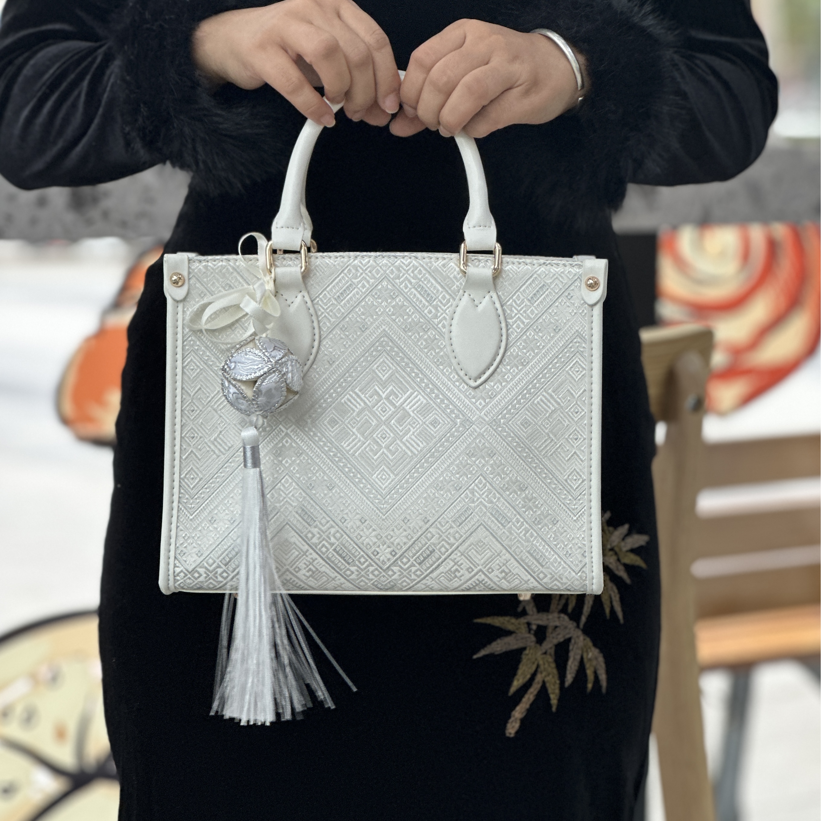 广西非遗壮锦民族风小豆腐四方包手拿斜挎百搭民族风高级通勤上班